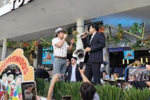 Banda Lirio y Raúl Sandoval en La Feria de Verano Vive León 2025